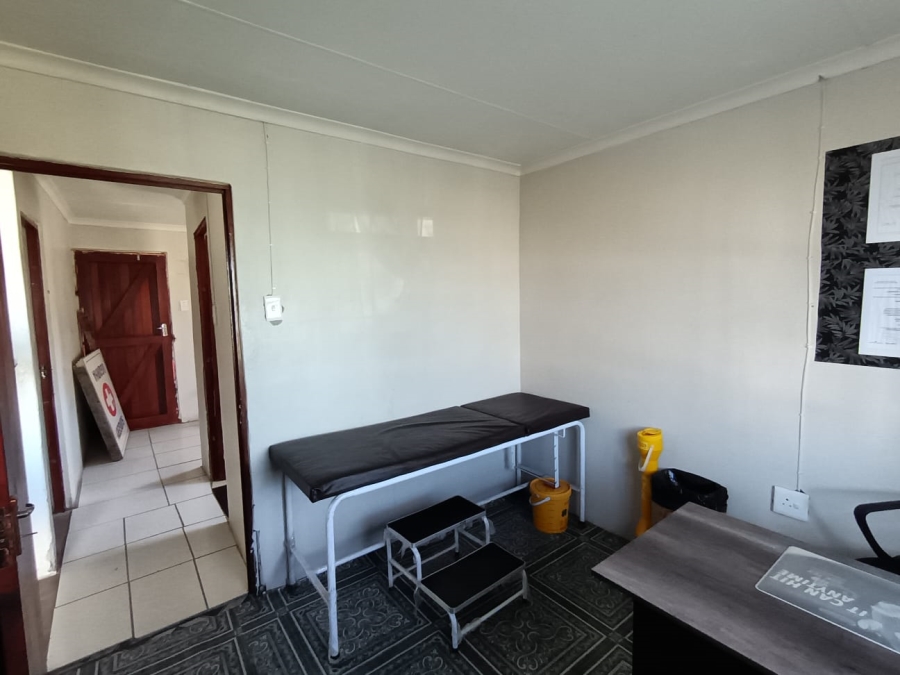 2 Bedroom Property for Sale in Tjoksville Eastern Cape